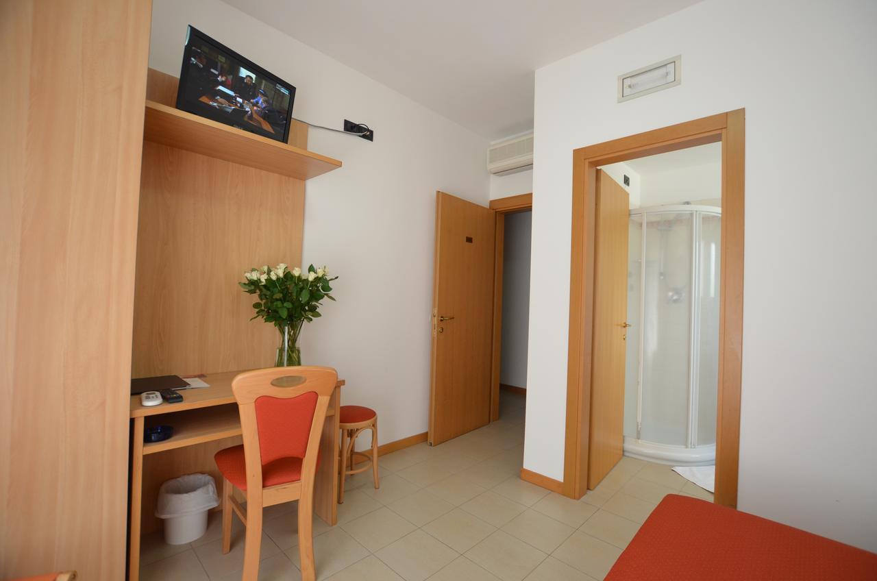 Hotel Tivoli Lignano Sabbiadoro Exteriér fotografie